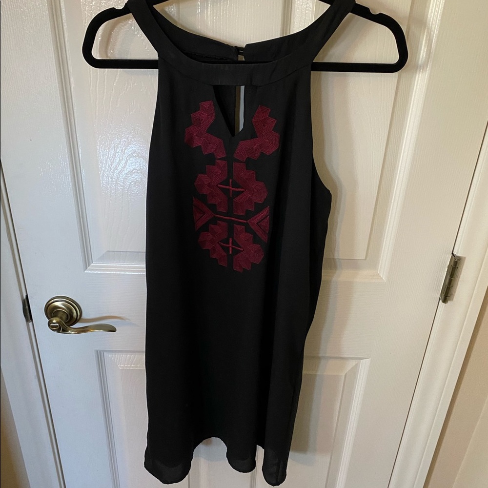 Francesca’s Black + Maroon Dress | Size M/L
